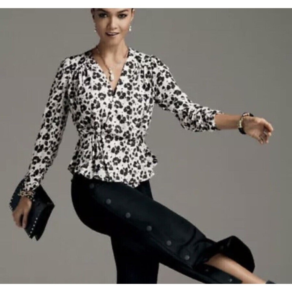 Cabi Rosette Blouse 5898 Black White Neutral Floral Peplum V-Neck Blouse Small S